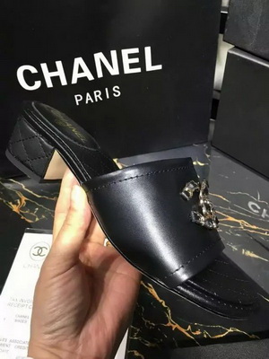 CHANEL Slippers Women--027